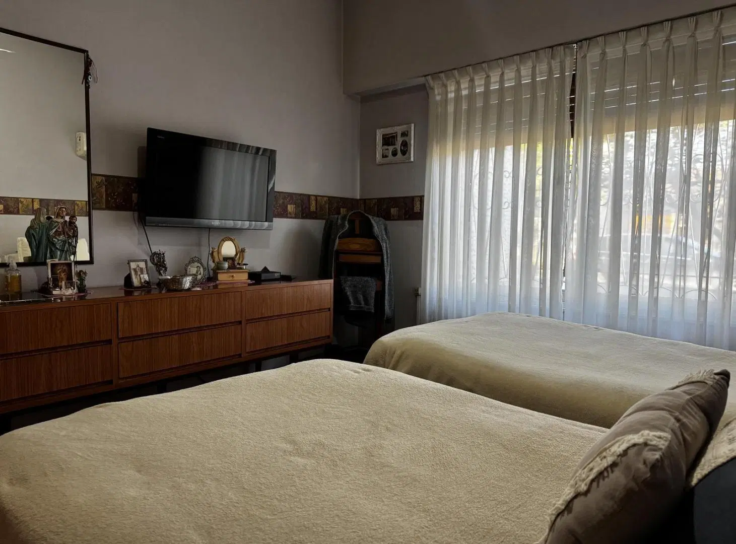 VENTA DE CASA DE 3 AMBIENTES EN HAEDO NORTE 4