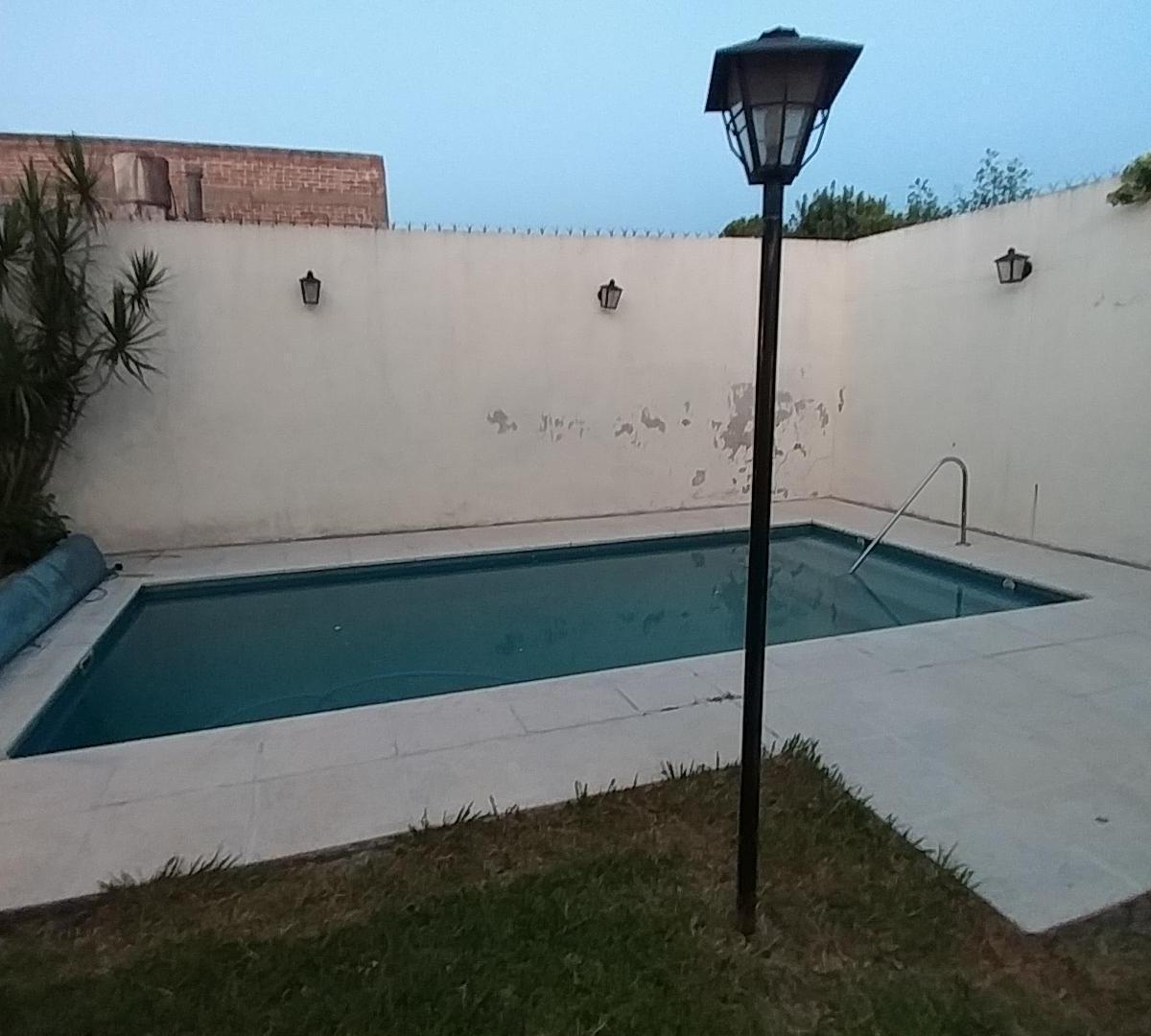 Casa en Venta Ubicado en Lanús Este, Lanús, G. B. a. Zona Sur 1