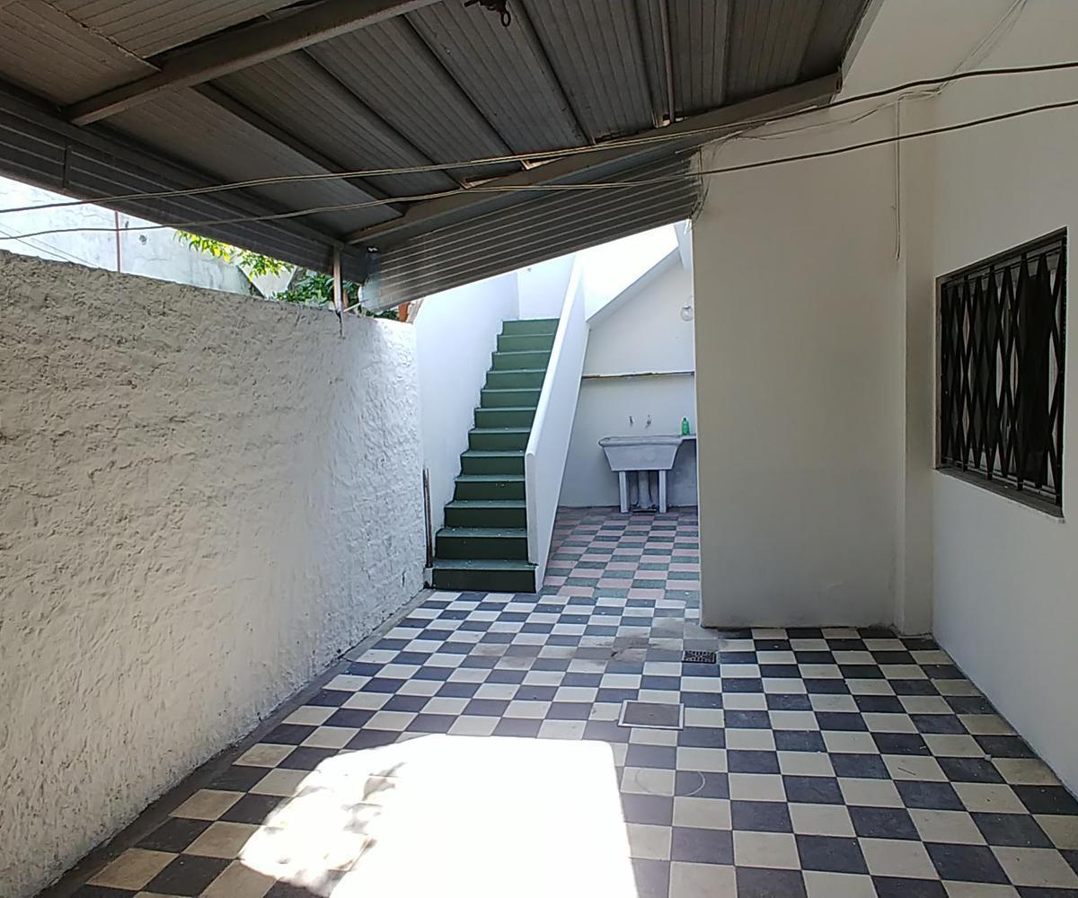 Casa en Venta Ubicado en Valentín Alsina, Lanús, G. B. a. Zona Sur 3