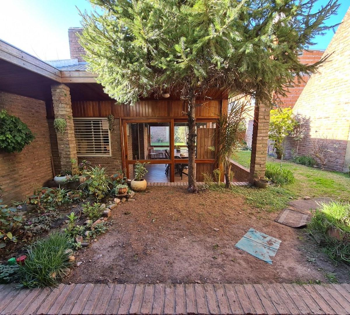 Casa Chalet en Venta Ubicado en Lanús Este, Lanús, G. B. a. Zona Sur 4