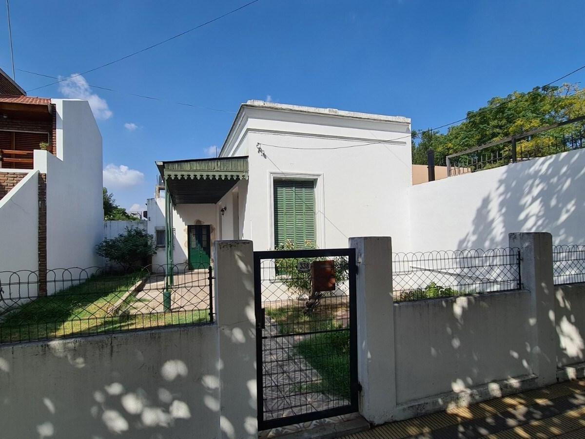 Casa Chalet en Venta en Remedios De Escalada, Lanús, G.B.A. Zona Sur