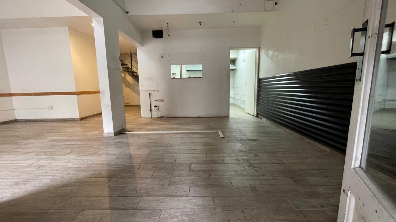 Foto de Local en Alquiler en Lanús Este, Lanús, G.B.A. Zona Sur, imagen 2