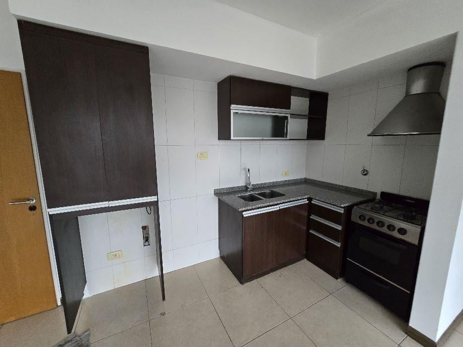 Foto de Departamento en Alquiler en Lanús Este, Lanús, G.B.A. Zona Sur, imagen 1