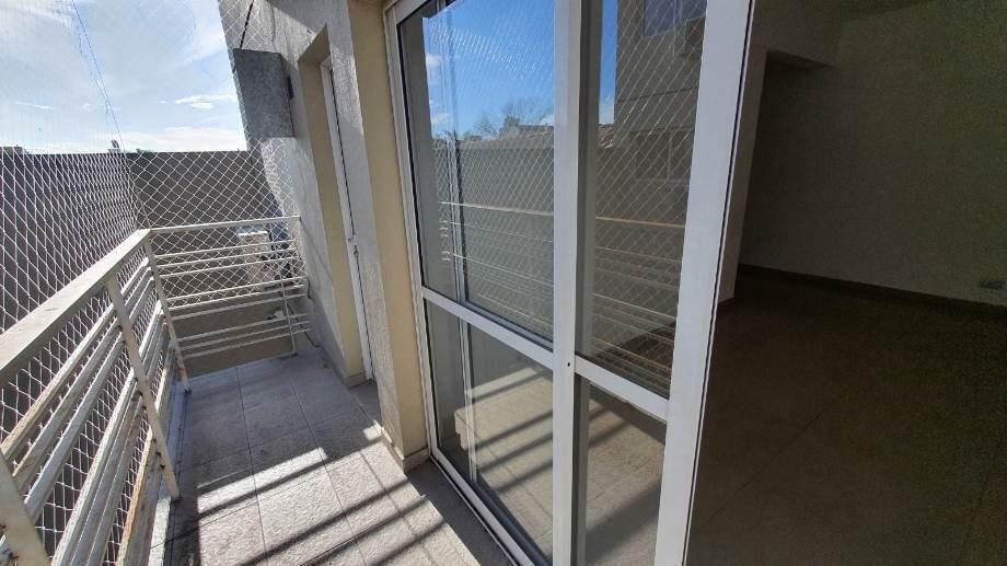 Foto de Departamento en Alquiler en Lanús Este, Lanús, G.B.A. Zona Sur, imagen 2