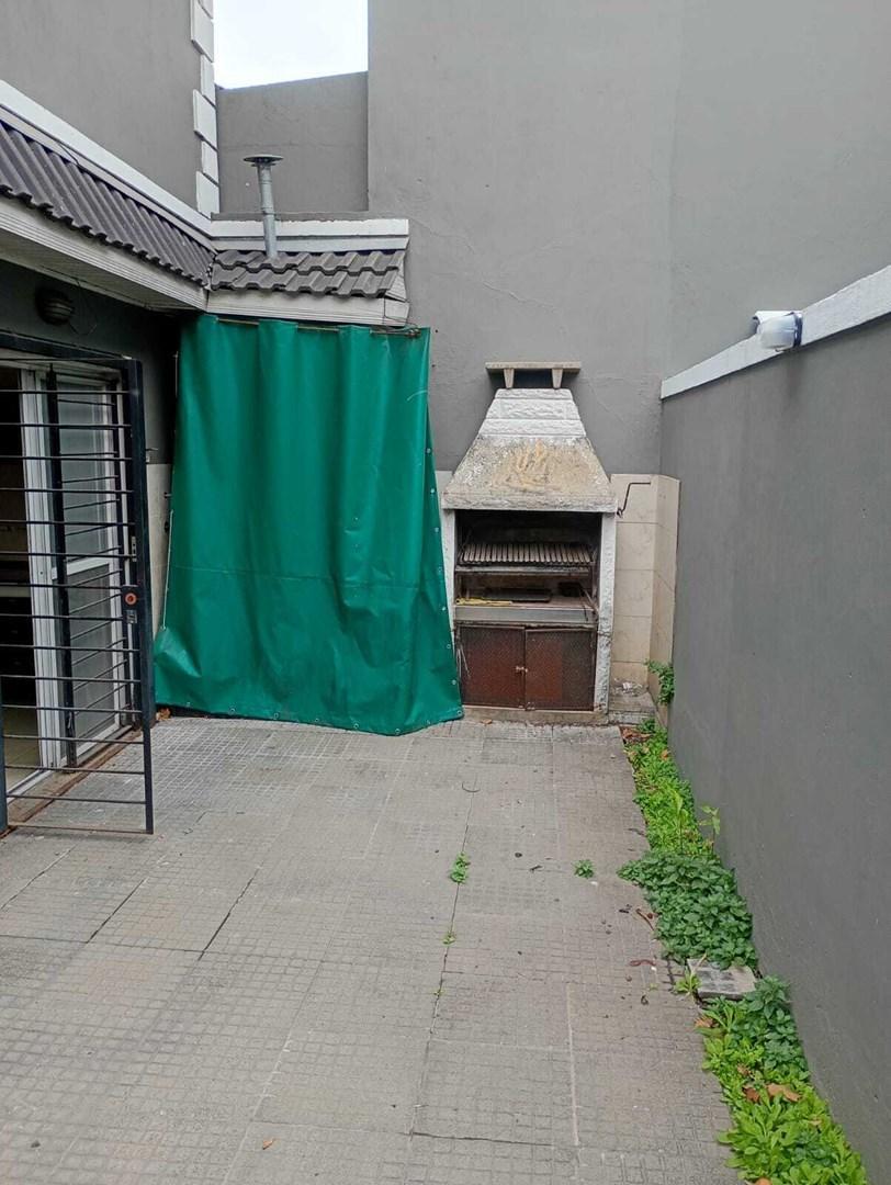 Foto de Casa Dúplex en Alquiler en Lanús Este, Lanús, G.B.A. Zona Sur, imagen 3