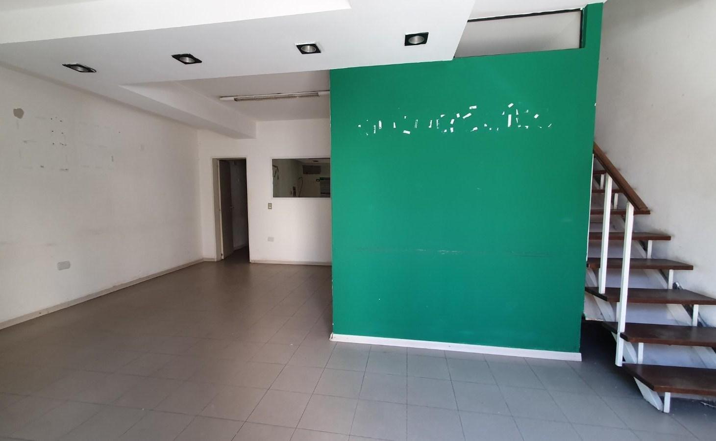 Foto de Local en Alquiler Basavilbaso 1812, Lanús, imagen 1