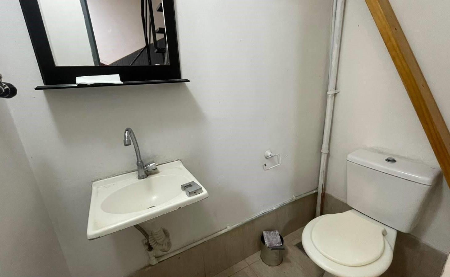 Foto de Local en Alquiler en Lanús Este, Lanús, G.B.A. Zona Sur, imagen 3