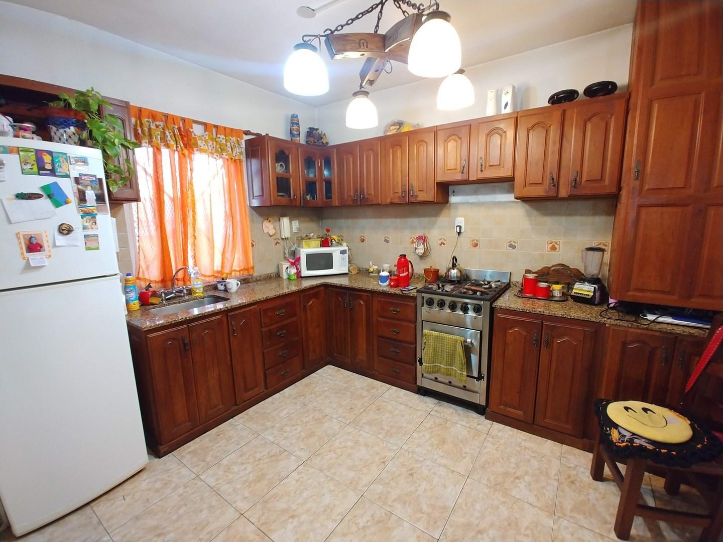 Foto de Departamento Duplex en Venta ubicado en Lanús Este, Lanús, G.B.A. Zona, imagen 2