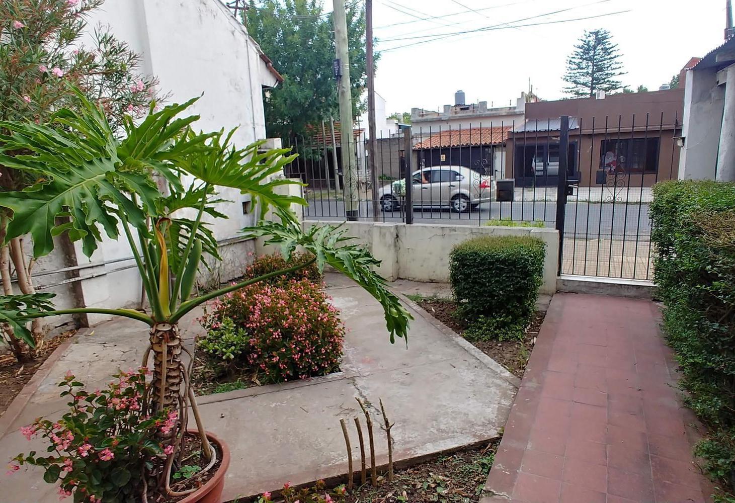 Foto de Departamento PH en Venta ubicado en Lanús Este, Lanús, G.B.A. Zona Sur, imagen 1