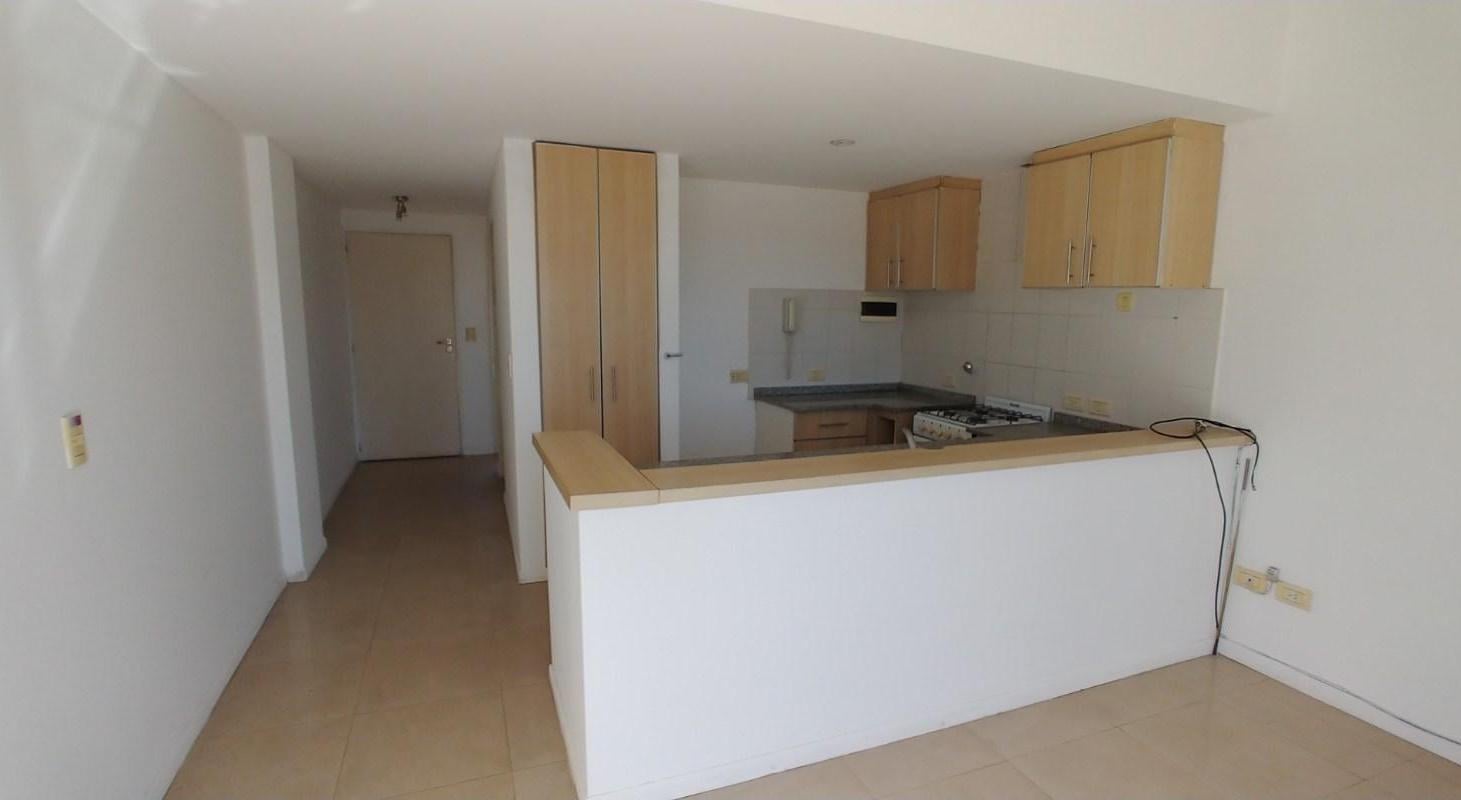 Foto de Departamento Semipiso en Venta ubicado en Lanús Este, Lanús, G.B.A, imagen 4