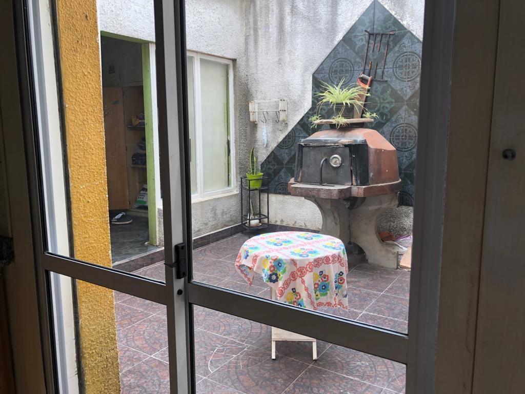 Foto de Casa Chalet en Venta en Monte Chingolo, Lanús, G.B.A. Zona Sur, imagen 3