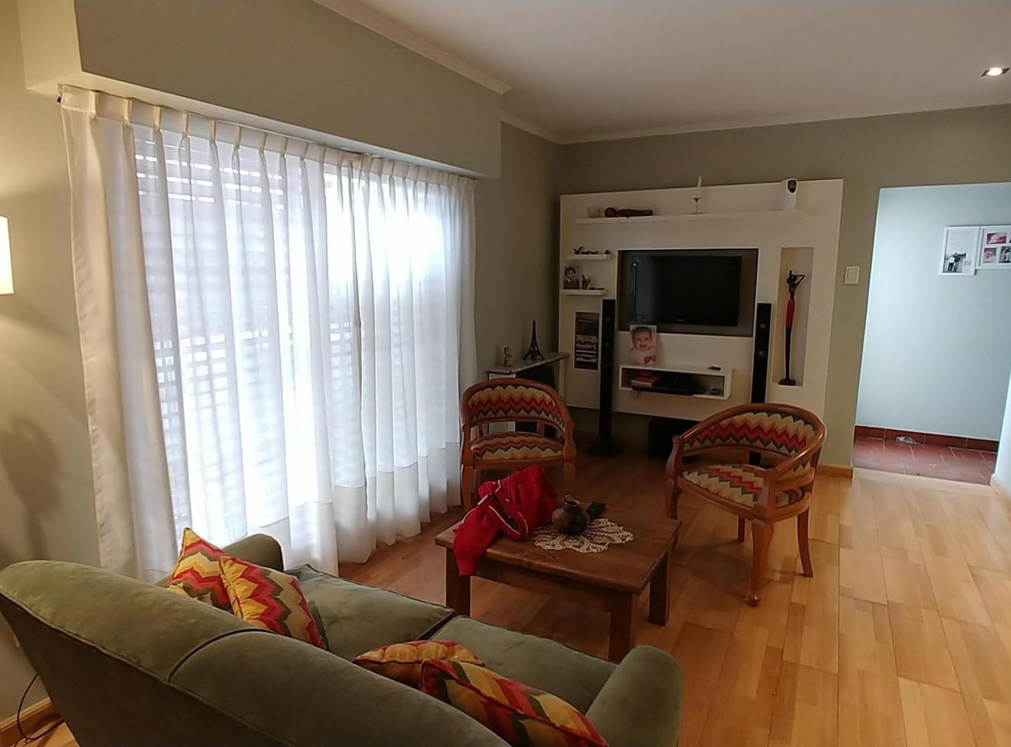 Foto de Casa en Venta ubicado en Remedios De Escalada, Lanús, G.B.A. Zona Sur, imagen 4