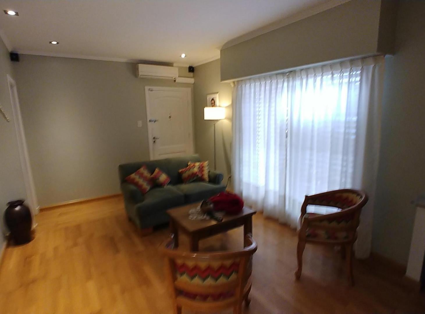 Foto de Casa en Venta ubicado en Remedios De Escalada, Lanús, G.B.A. Zona Sur, imagen 3