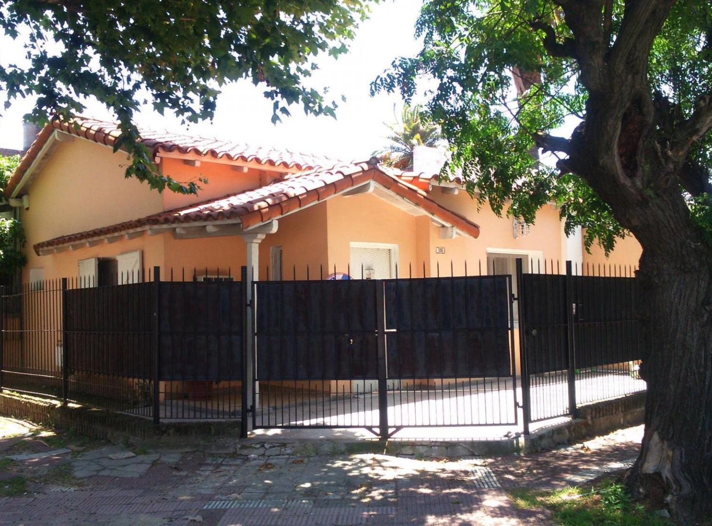 Foto de Casa en Venta ubicado en Lanús Este, Lanús, G.B.A. Zona Sur, imagen 2
