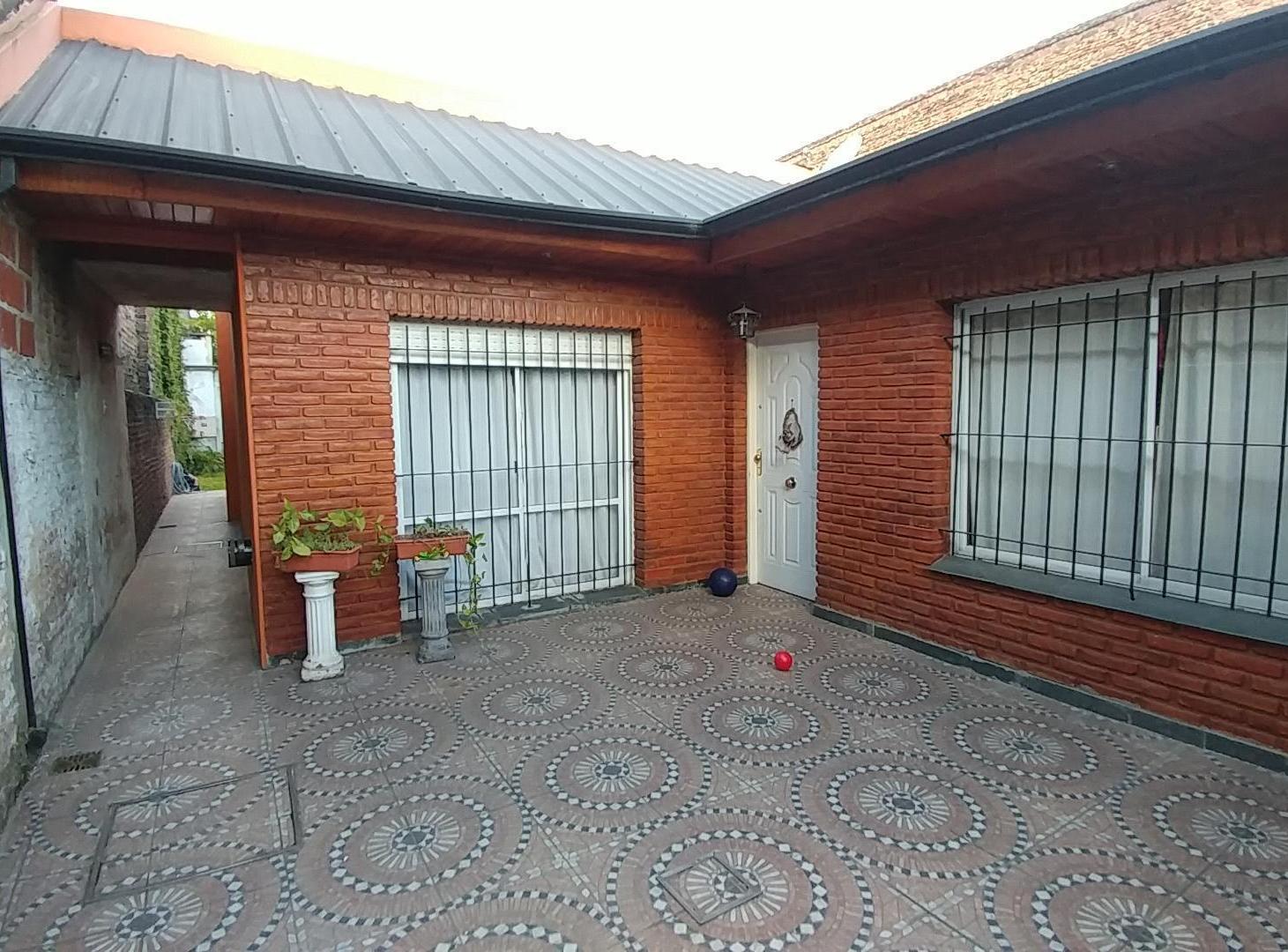 Foto de Departamento PH en Venta ubicado en Lanús Este, Lanús, G.B.A. Zona Sur, imagen 1