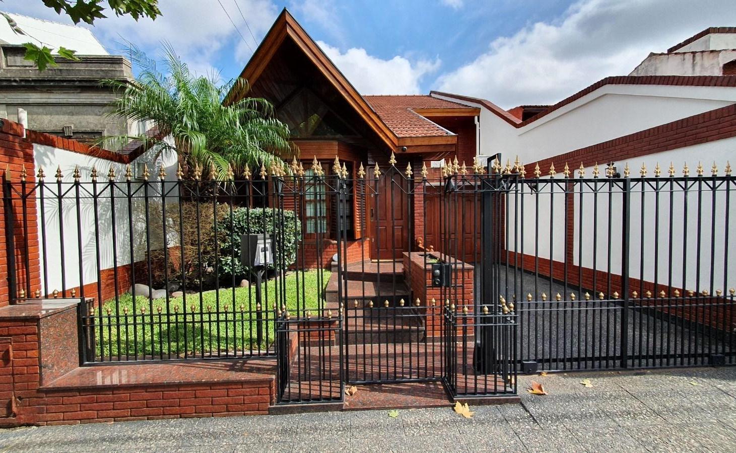 Foto de Casa Chalet en Venta ubicado en Lanús Este, Lanús, G.B.A. Zona Sur, imagen 1