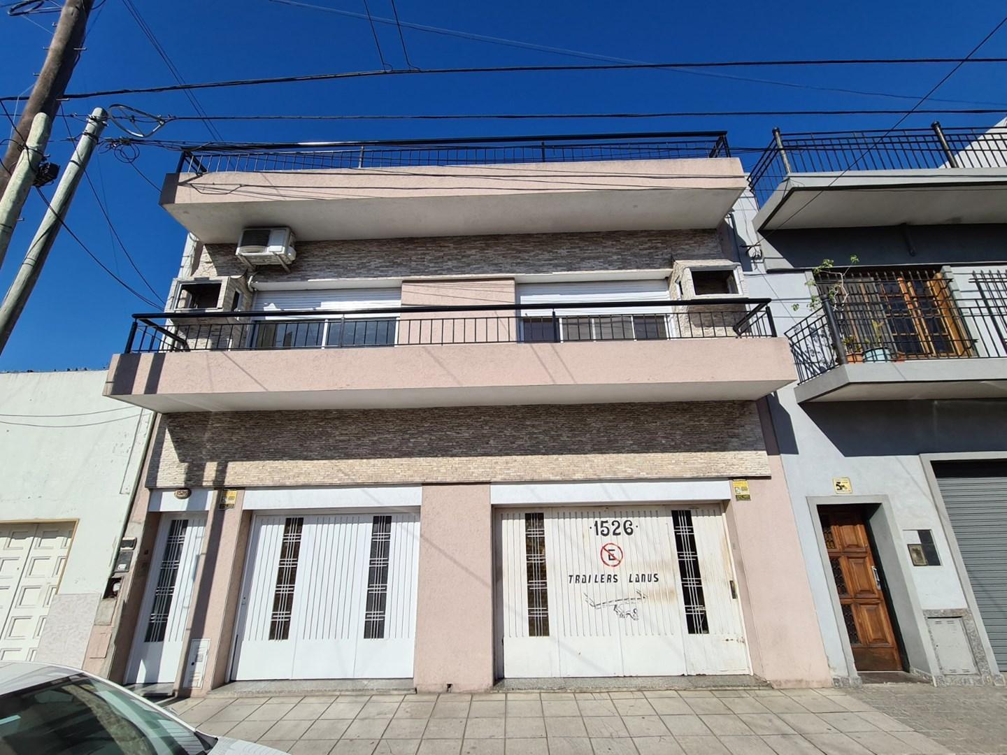 Foto de casa en planta alta con galpon planta baja Venta Lanus Este, imagen 4