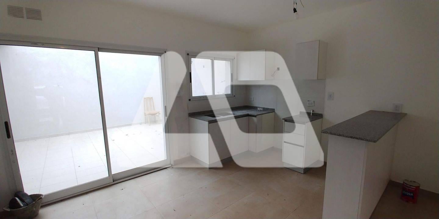 Foto de Casa Chalet en Venta ubicado en Lanús Este, Lanús, G.B.A. Zona Sur, imagen 4