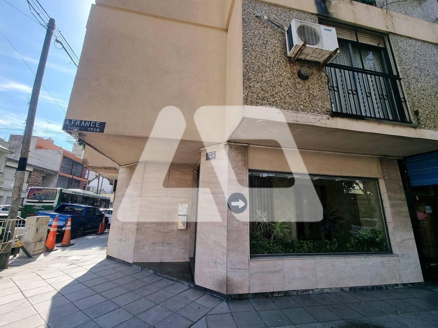 Foto de Departamento en Venta en Lanús, G.B.A. Zona Sur, Argentina, imagen 2
