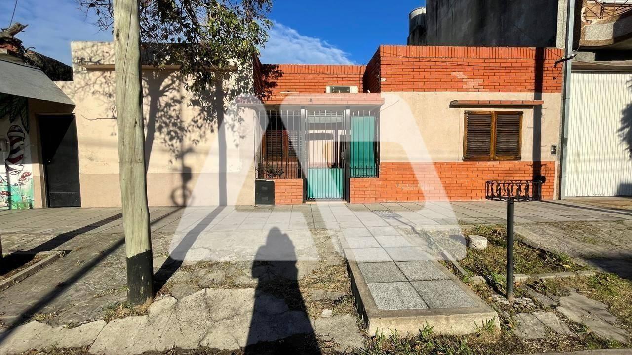 Foto de Casa Chalet en Venta en Lanús Este, Lanús, G.B.A. Zona Sur, imagen 1