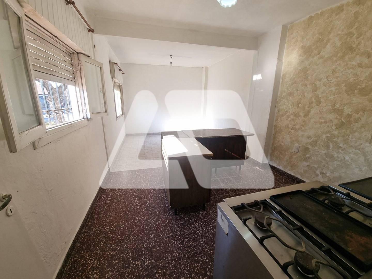 Foto de Casa ph 3 plantas 3 ambientes.Lanús Este, imagen 3