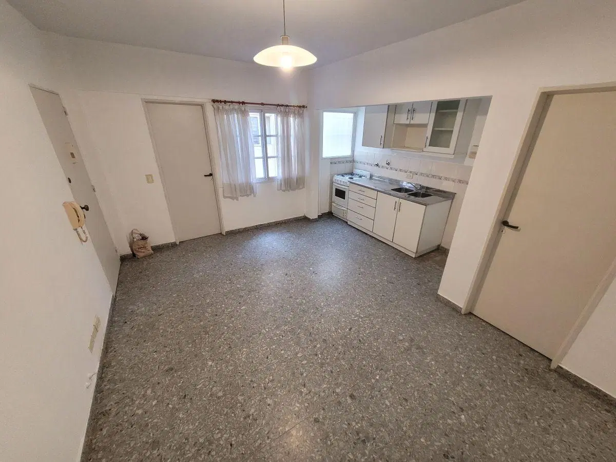 Venta de departamento dos ambientes en Wilde Centro 1