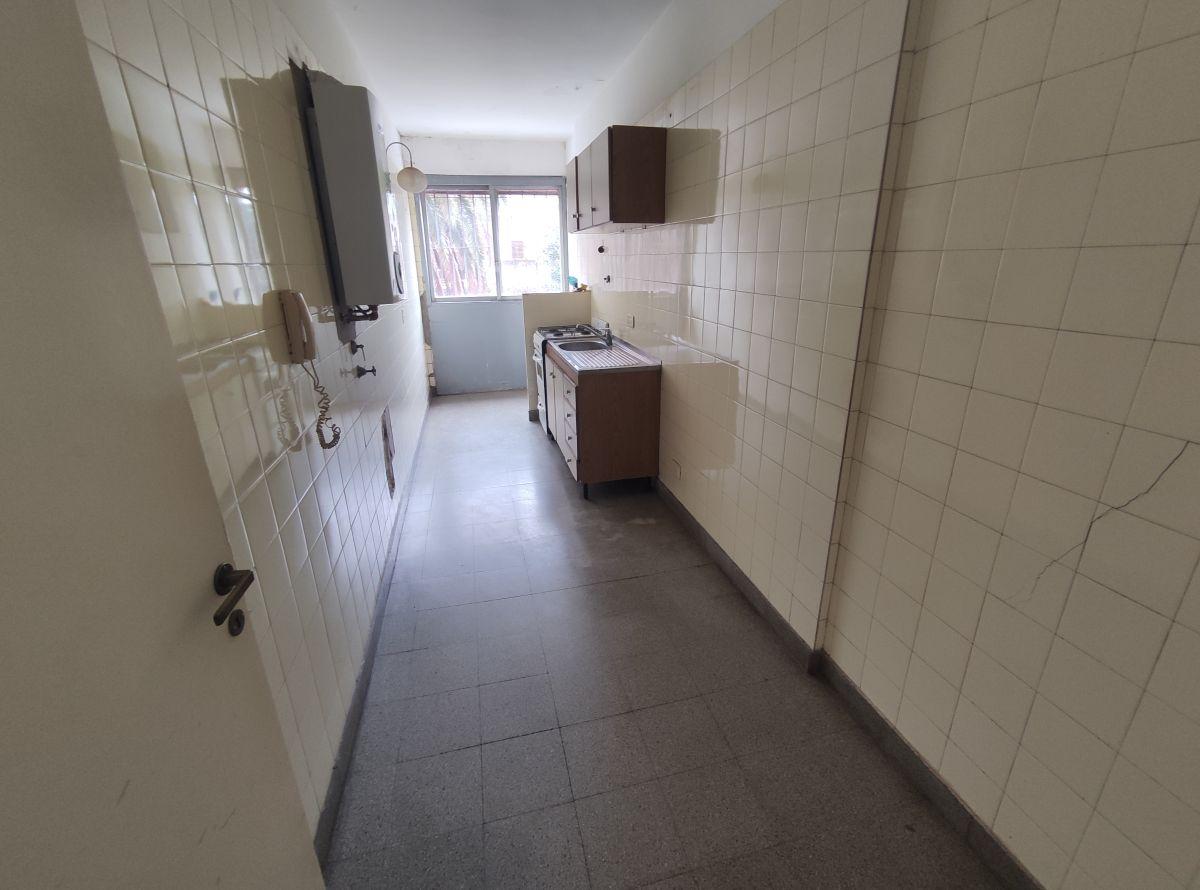 Foto de Venta de amplio departamento 2 ambientes en inmejorable ubicación apto, imagen 2