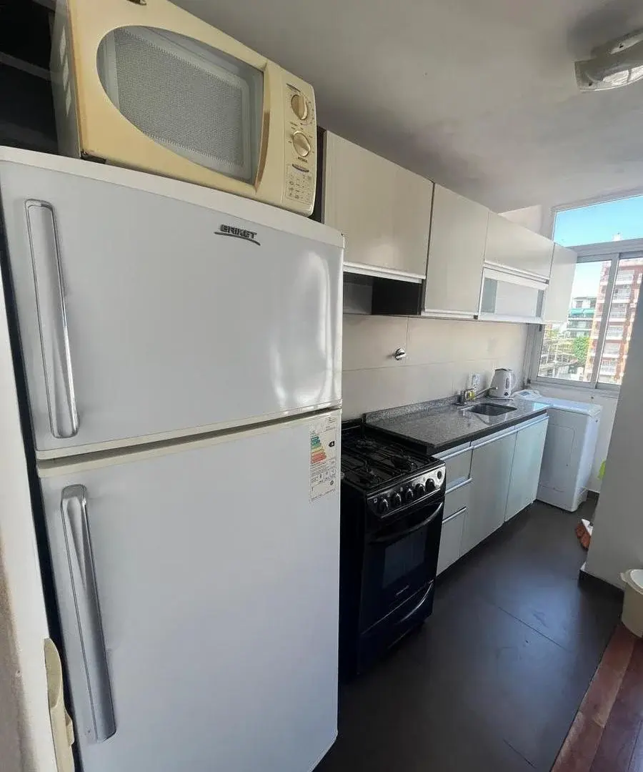 Departamento dos ambientes con lavarropas todo incluido! 3