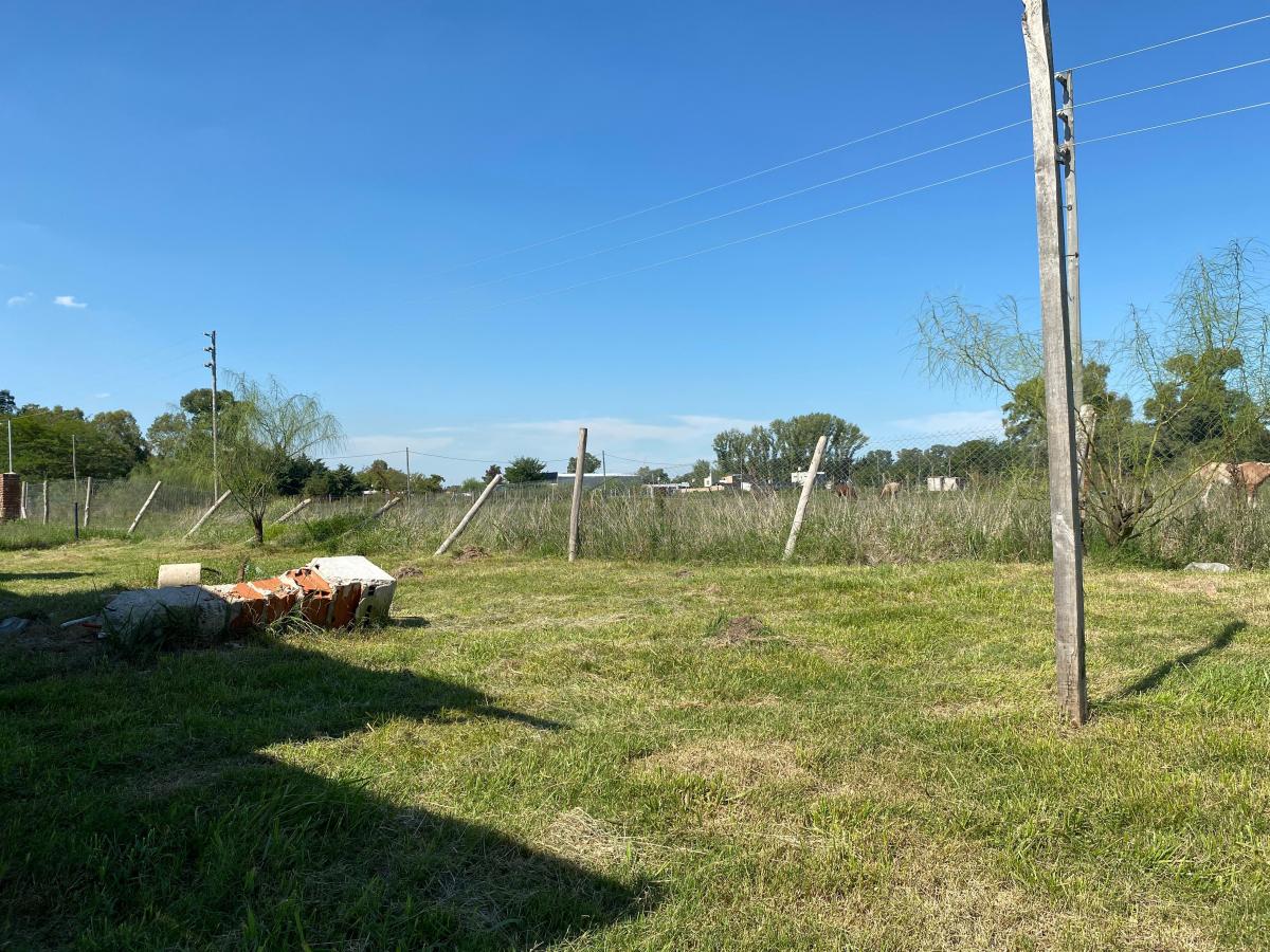 Foto de LOTE EN VENTA. EN BARRIO FRONTERAS DE SAN VICENTE, imagen 4