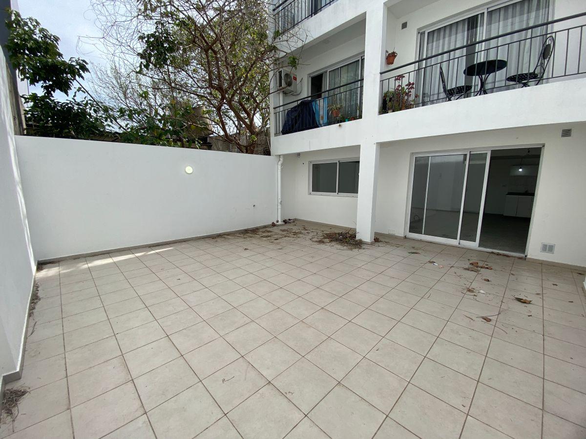 Foto de Dosambientes con Gran patio de 44 m2, imagen 2