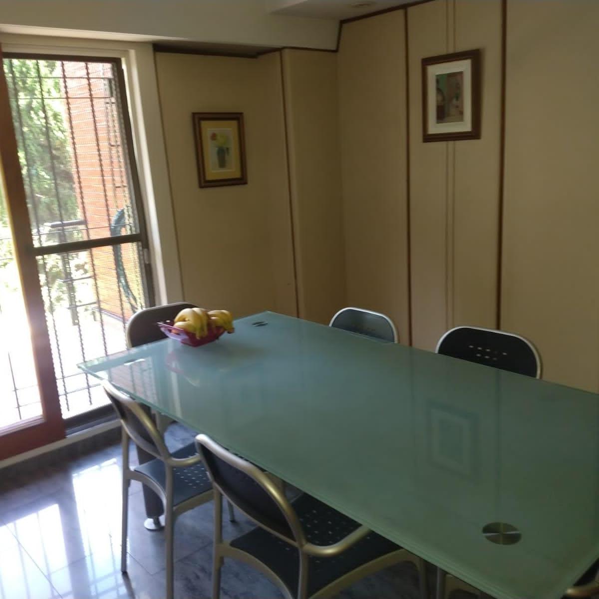Excelente Casa en 2 Plantas 6 Amb. Dep/serv. Garaje 4 Autos, Parque 3