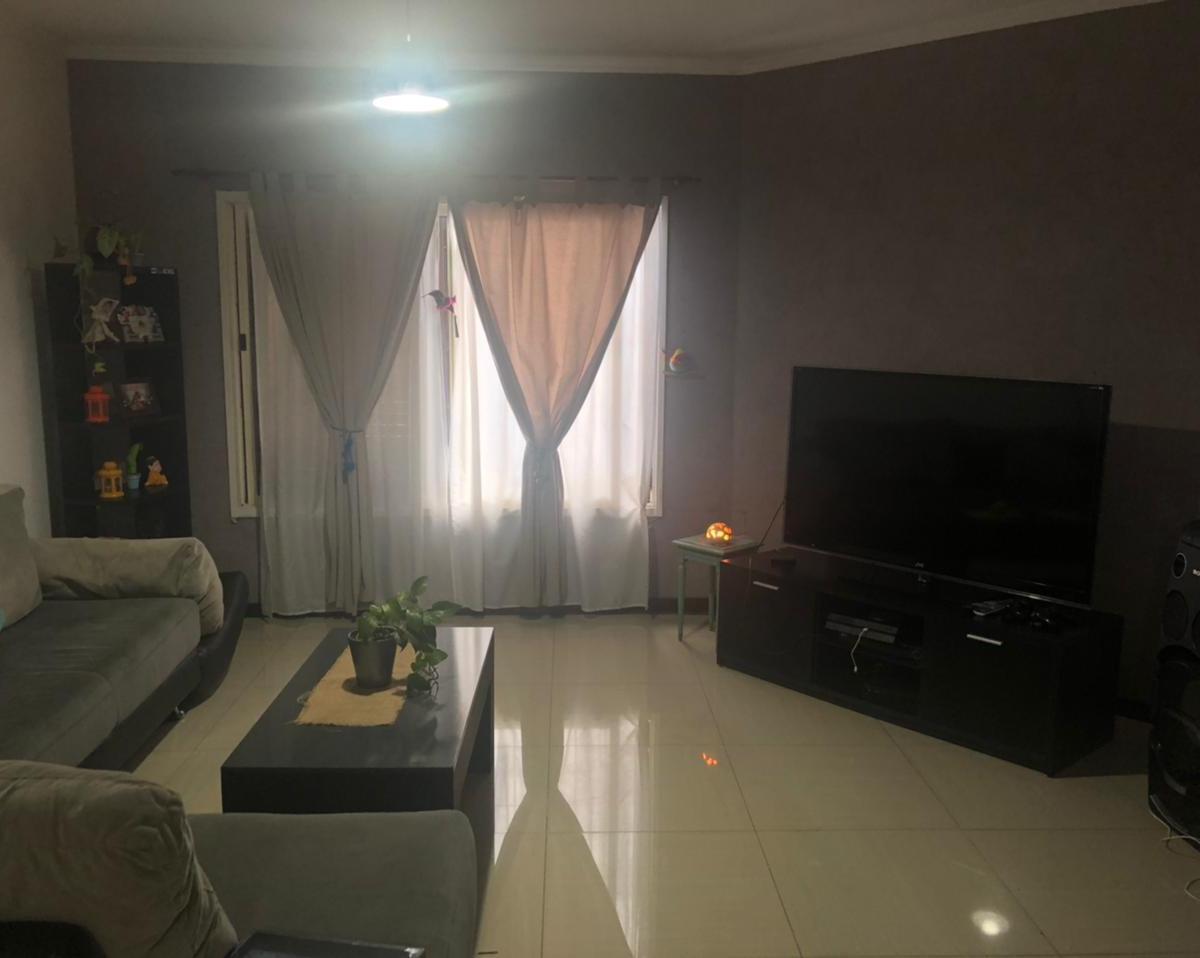 Regia Casa 5 Ambientes Más Dependencia 2