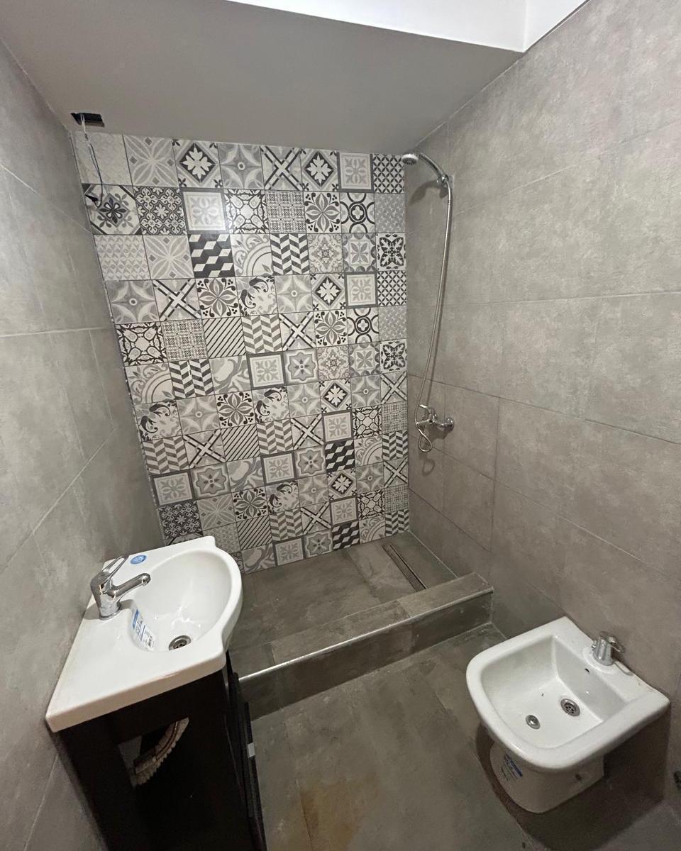 2 Ambientes en Planta Baja con Patio 5