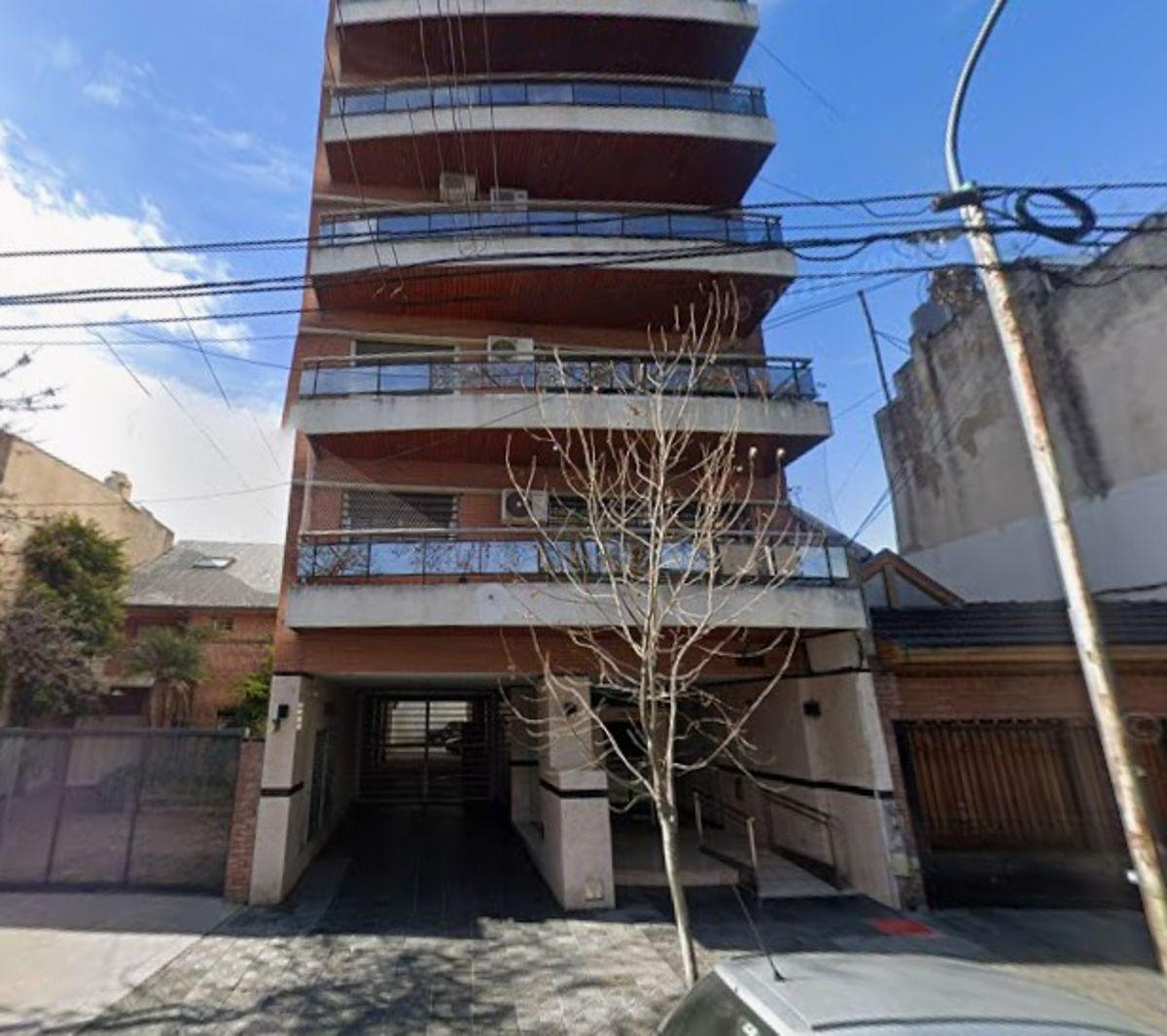 Departamento dos ambientes lateral