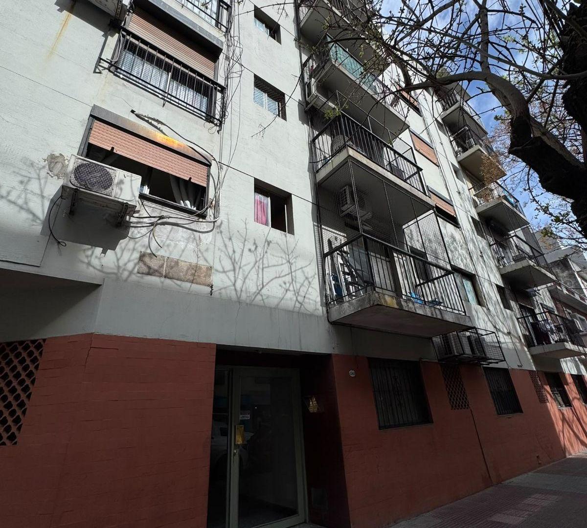 Foto de Departamento dos ambientes al frente con balcon, imagen 2