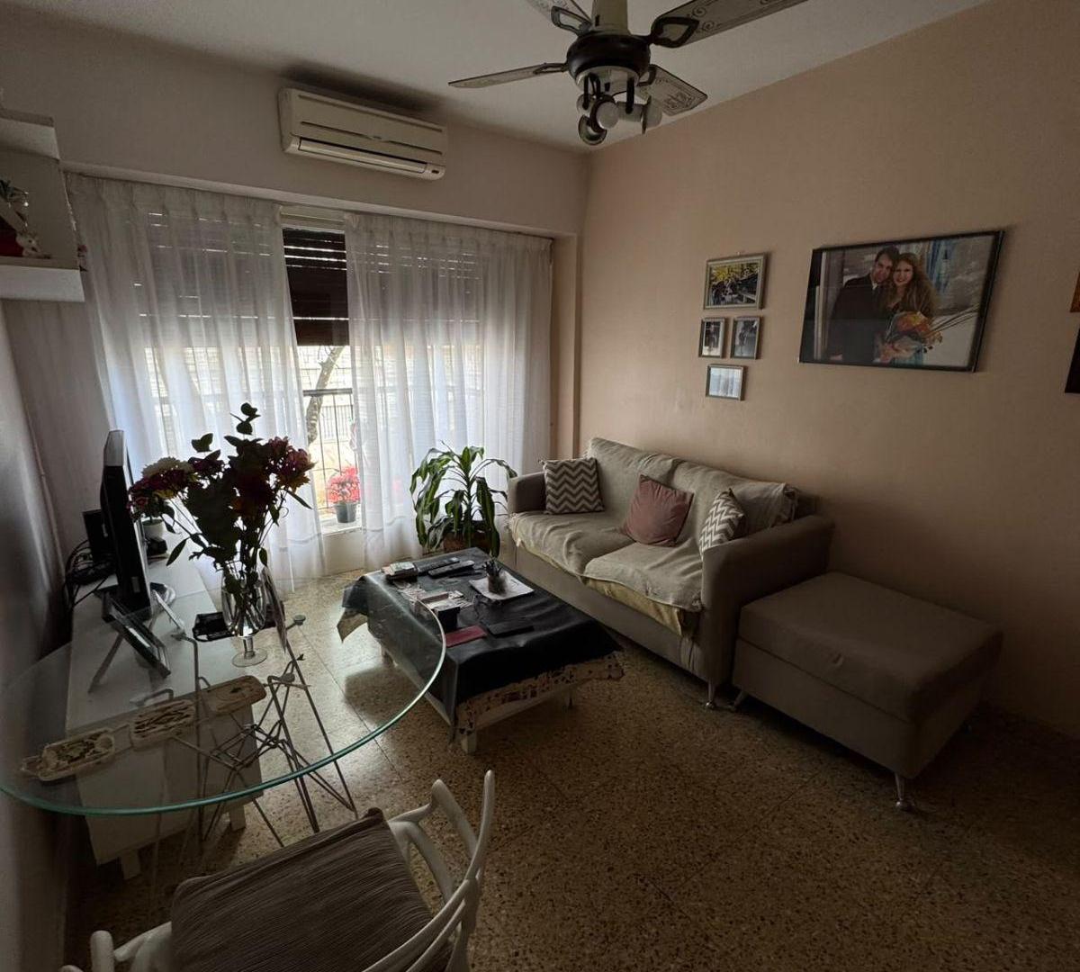 Foto de DEPARTAMENTO TRES AMBIENTES AL FRENTE CON BALCON, imagen 4