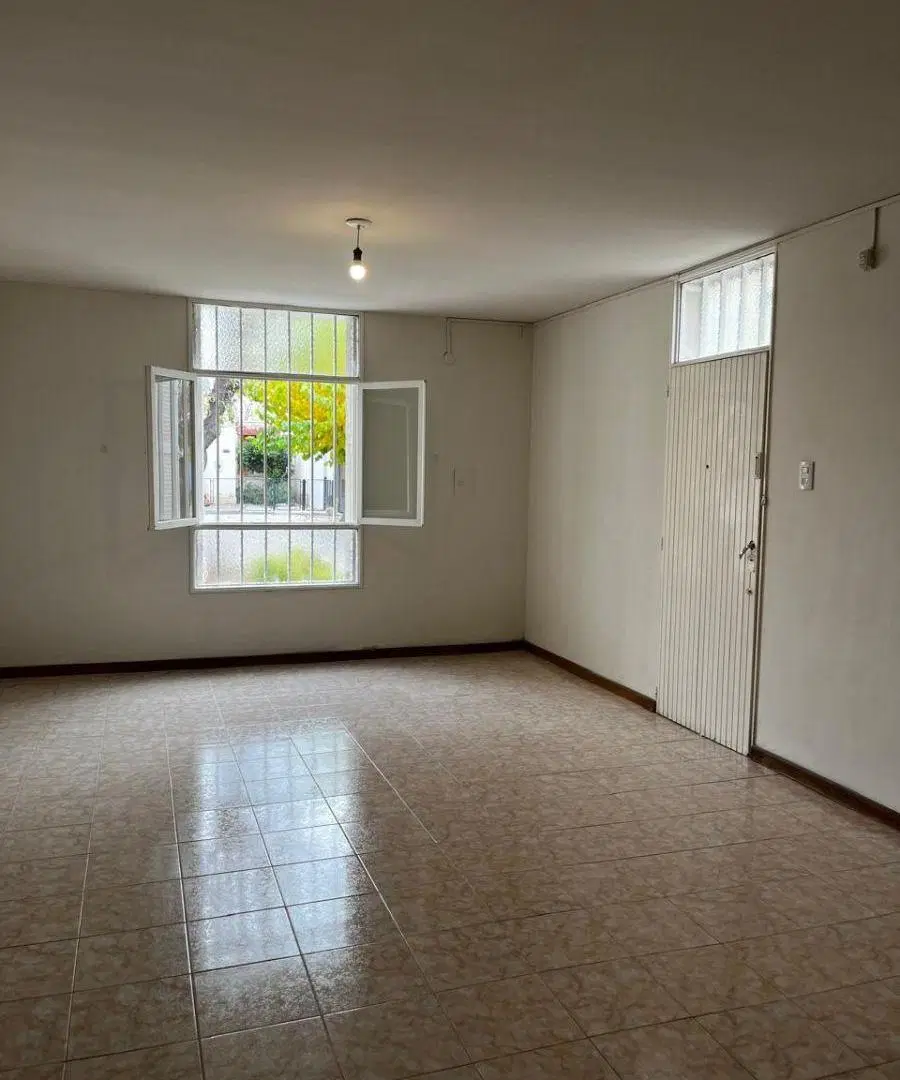 CASA EN ALQUILER. 1
