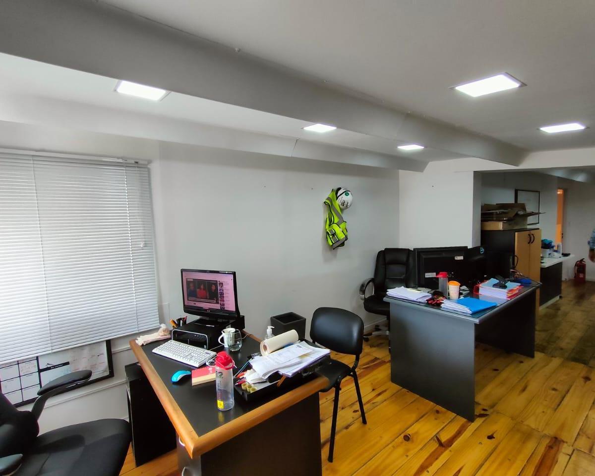Importante Galpón/oficinas en Salta 2