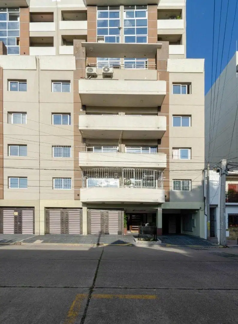 Departamento AMOBLADO en ALQUILER – Juramento 1472, Salta 1