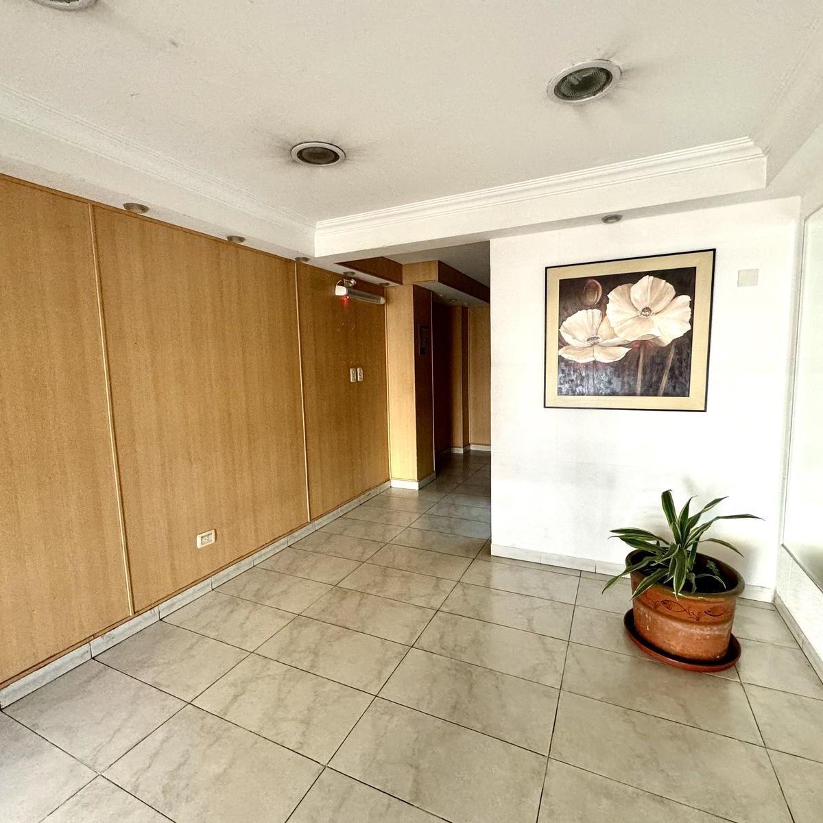 Venta Departamento 2 Ambientes San Martin 3