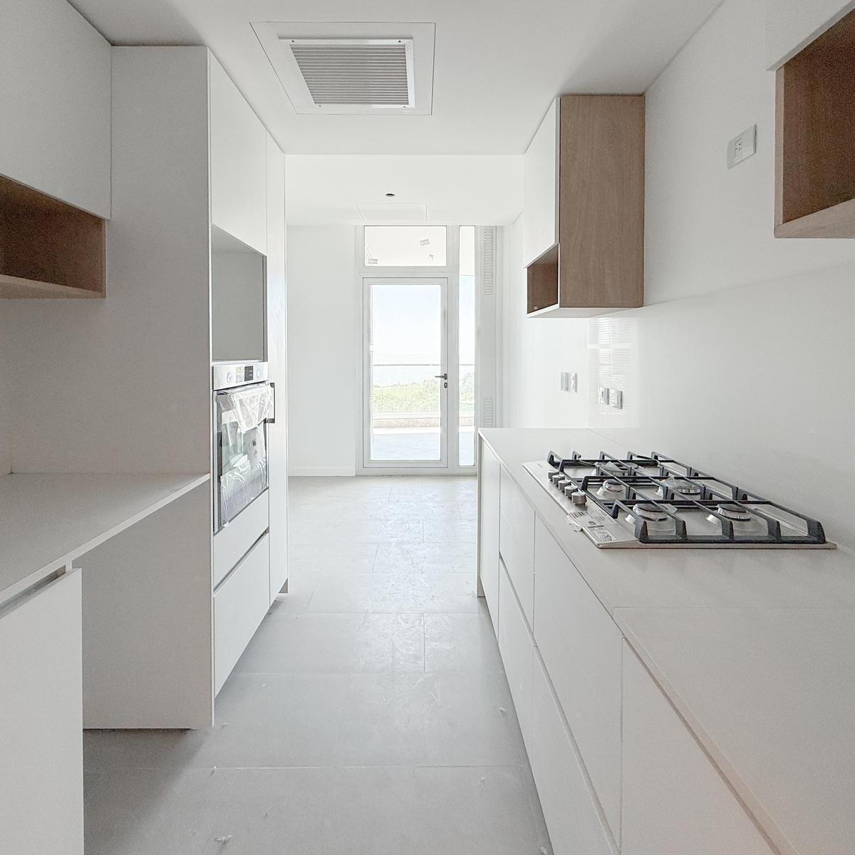 Residencia de Lujo en Infinity Tower | 245 m² | Vista Panorámica al Río