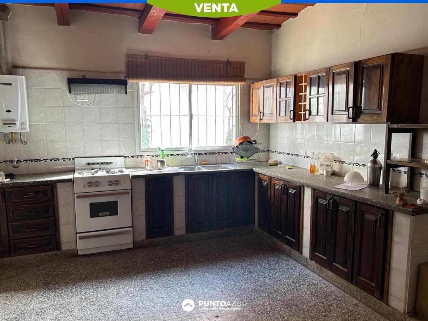 Foto de Casa VENTA/ 7 HABITACIONES/2 BAÑOS, imagen 2