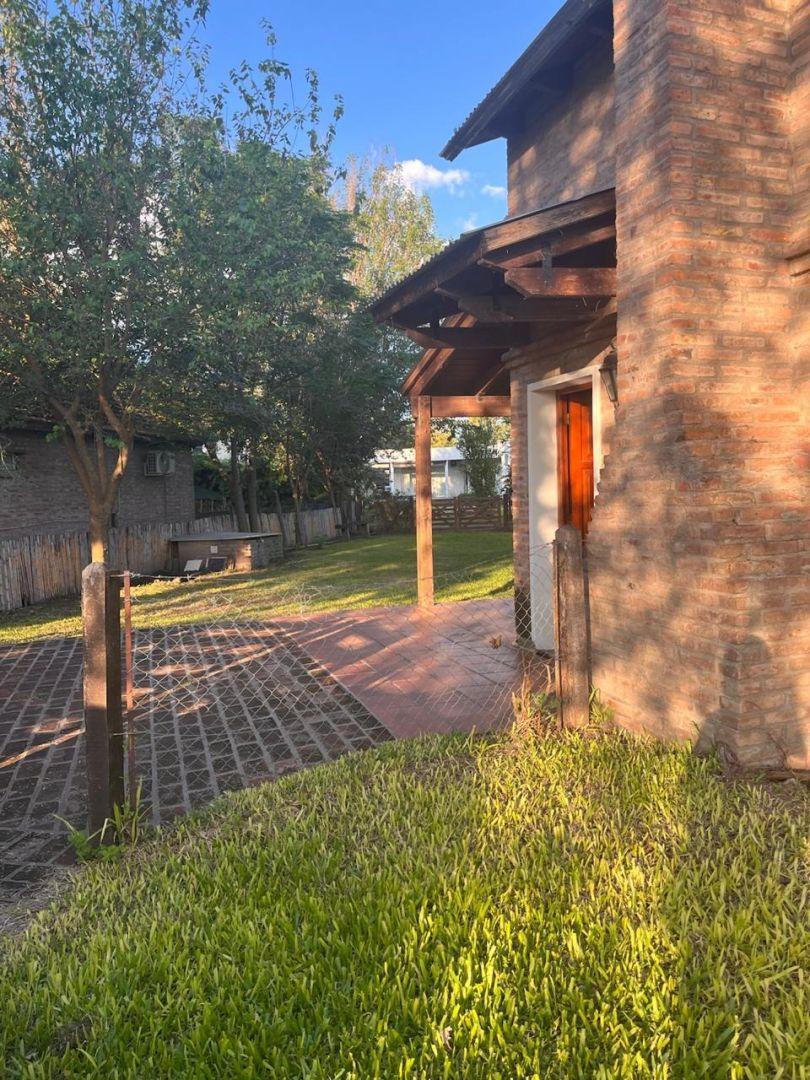 Venta casa 4 dormitorios Country Logaritmo Ibarlucea