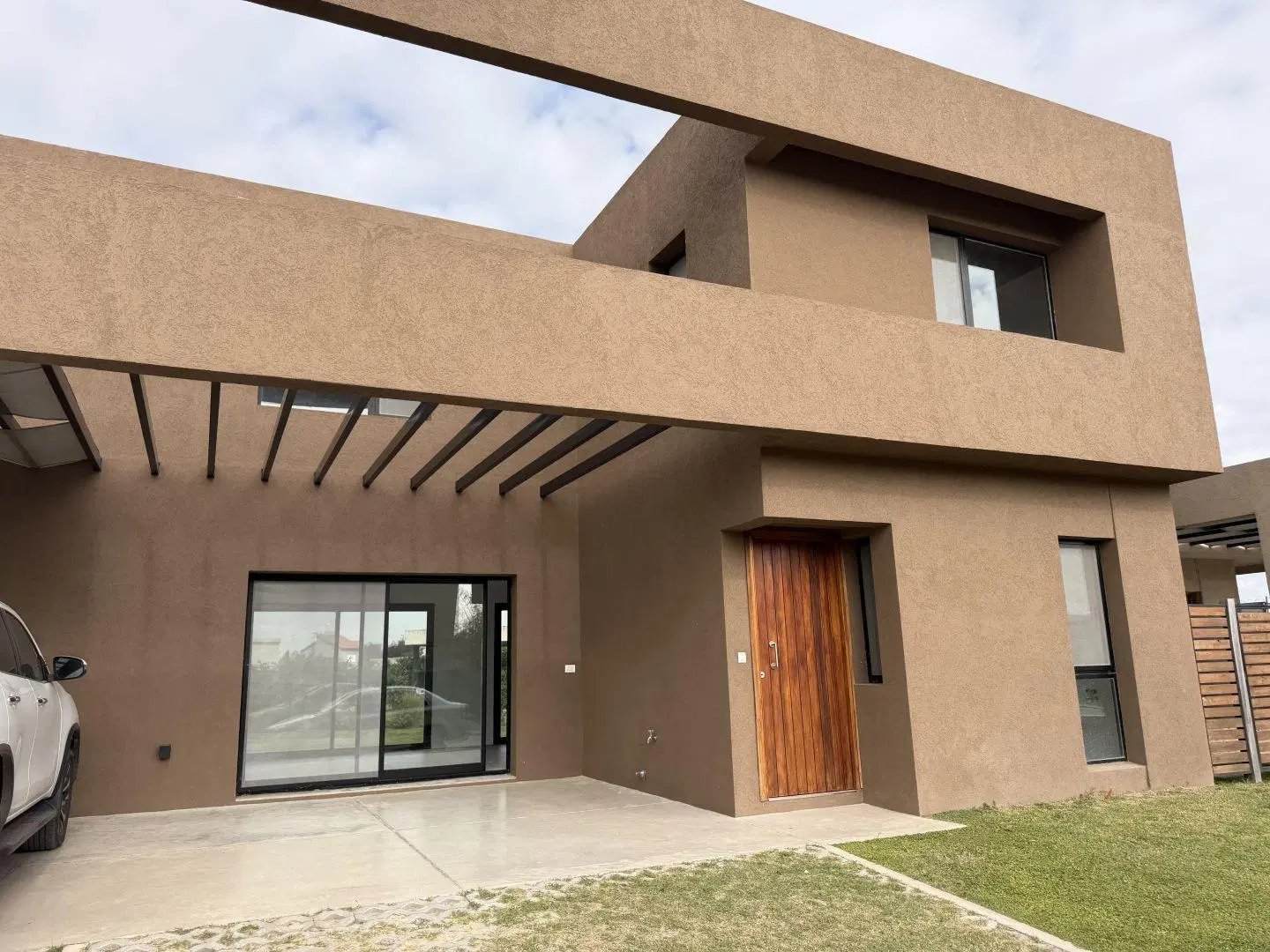 Venta casa 3 dormitorios Condominio Don Mateo Funes 8