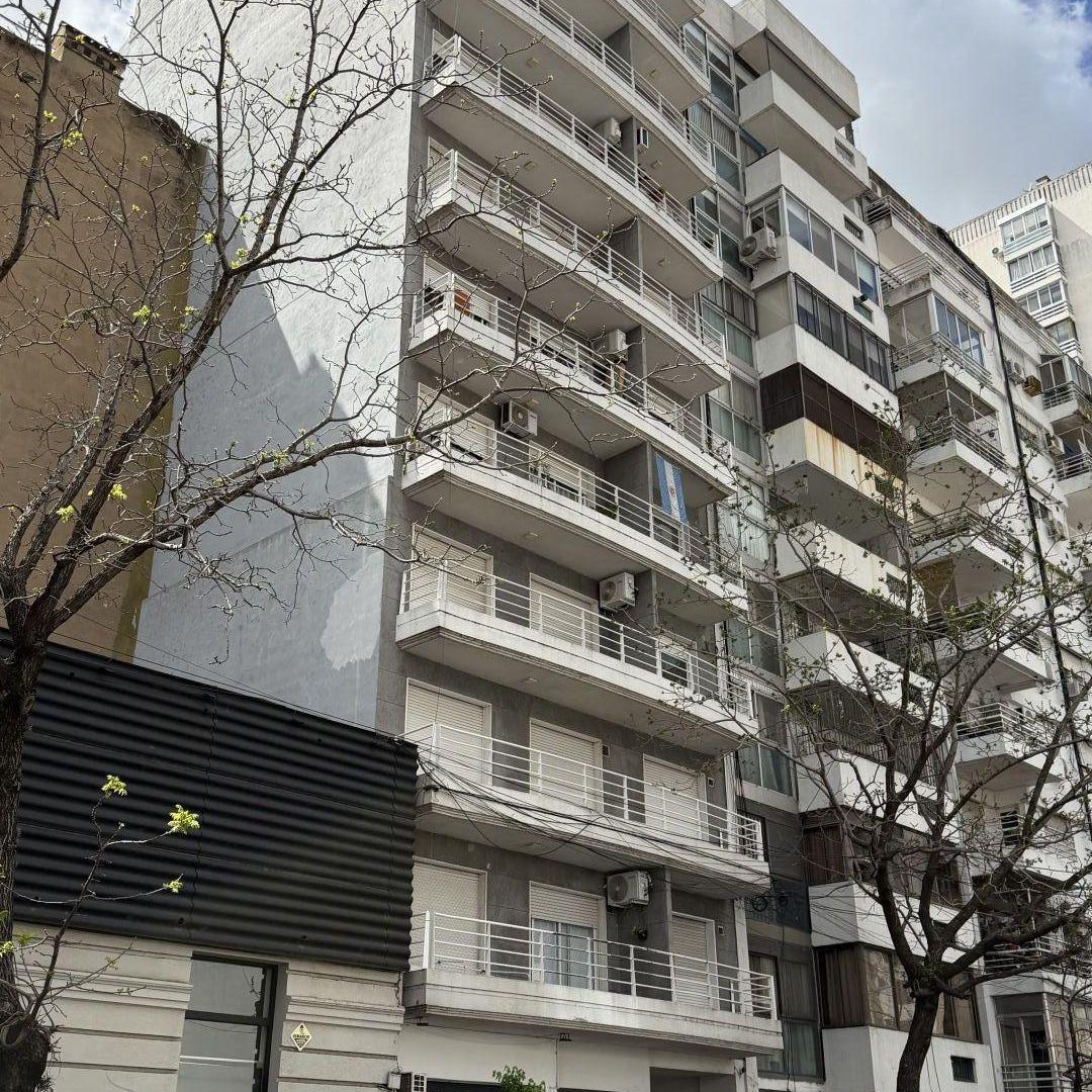 Foto de Alquiler departamento 1 dormitorio semi amoblado con balcón Tucumán, imagen 1