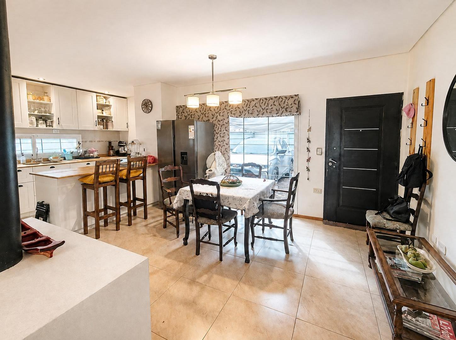 Foto de Casa moderna en zona muy tranquila de Manuel Alberti APTO CREDITO, imagen 2