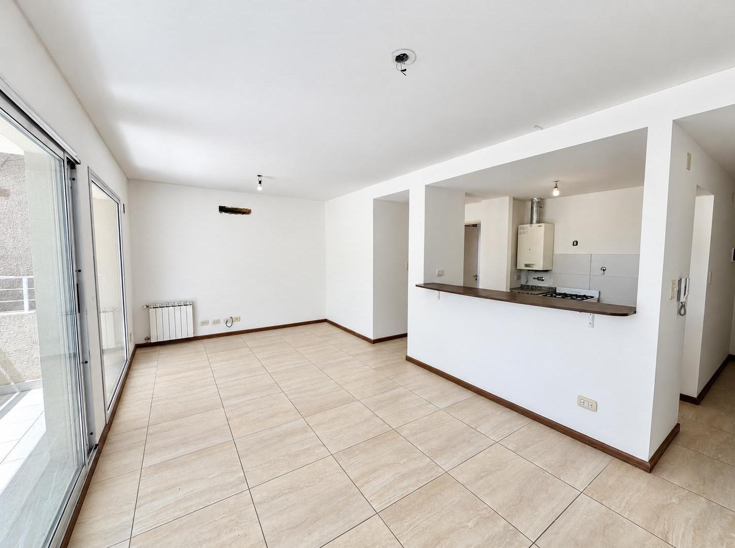 Foto de Alquiler Departamento 2 Ambientes, con balcón, cochera y baulera, imagen 1