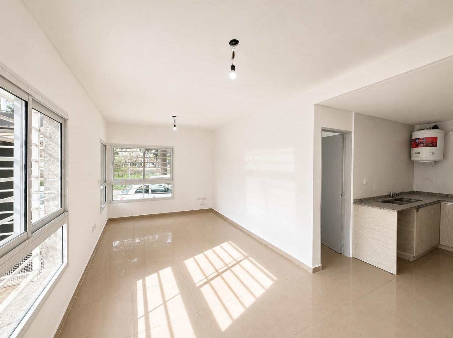 Foto de Alquiler Departamento 2 Ambientes PB con Cochera, imagen 1