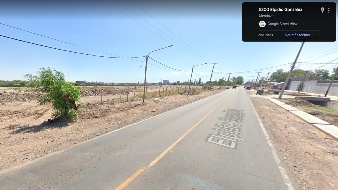 Morro Inmobiliaria / Vende Lotes en Carril Urquiza y Elpidio González 2