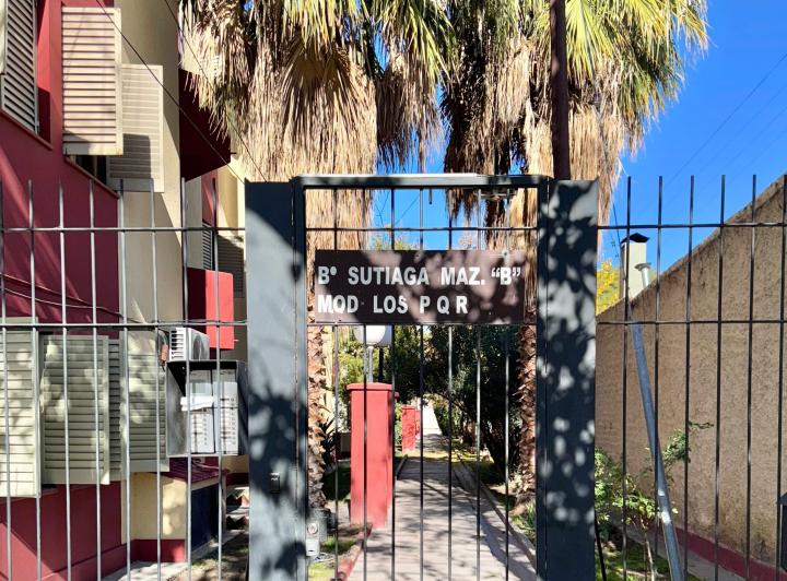 MORRO Inmobiliaria / VENDE DEPARTAMENTO en Bº JARDÍN SUTIAGA  1